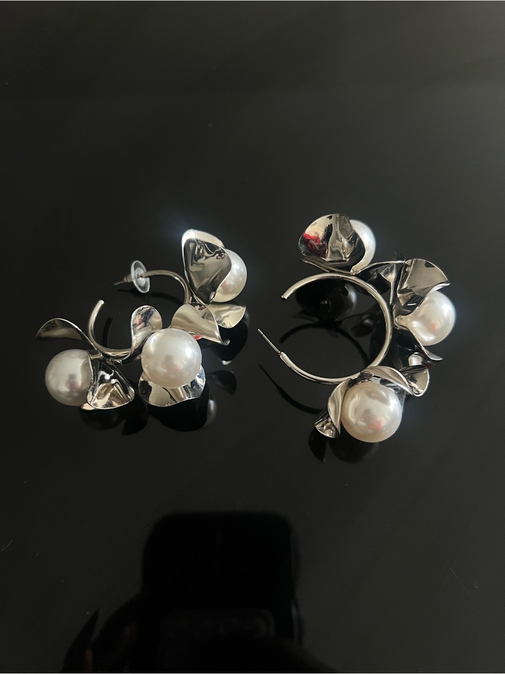 Elegant Silver Pearl Floral Hoop Earrings - White Pearls